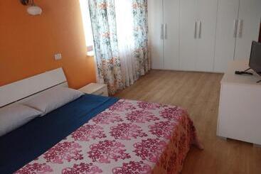 Пансион Serena House