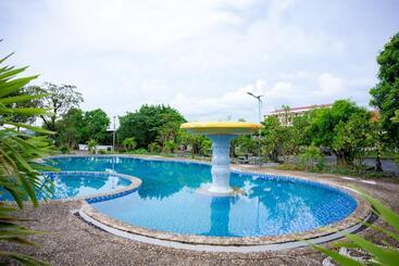 Tam Coc Phoenix Hotel & Resort