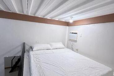 公寓式酒店  Two Seasons Apartelle Koronadal