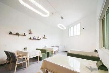 瓦当瓦舍旅行酒店(九寨沟店)