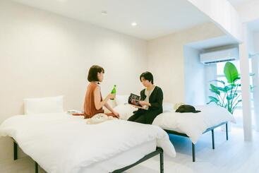 Albergue 丸亀ゲストハウスババノバ