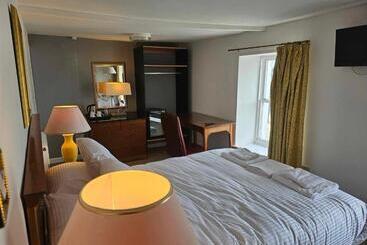 הוסטל The Shipwright Inn