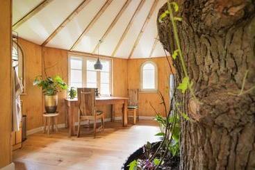 민박 Baumhaus Herberge Bockhop