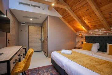 مبيت وإفطار Chachacha House Vendégház