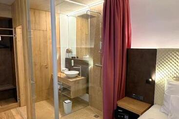 ホテル Im Zentrum Für Visionen