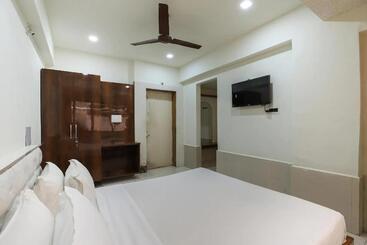 בית מלון כפרי Paradise