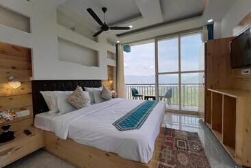 Отель Sandeep Guest House