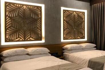 هتل Station One Beach Resort