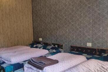 Narayan Valley Resort