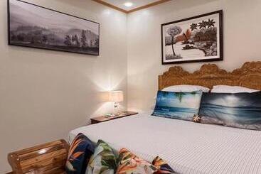 Пансион Luxury Vacation House Oceanfront In Lila, Bohol