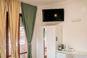 بنسيون Vento Del Conero