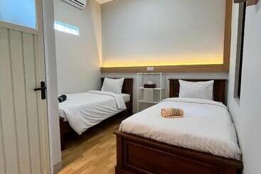 בית מלון כפרי Summer Inn Karimunjawa