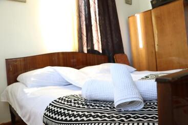 بنسيون Collage Guesthouse