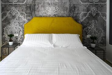 פנסיון Shamika Luxury Rooms