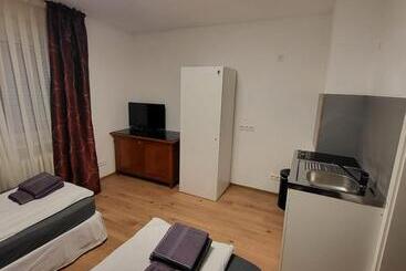 Пансион Frankenthal City Apartment Mit Eigene Bad Und Kochmöglichkeit