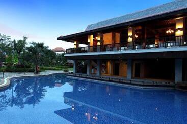 Sanya Haitang Bay Nantian Hot Spring Resort