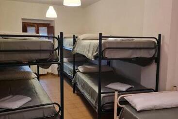 Bar Restaurante Albergue De Uncastillo