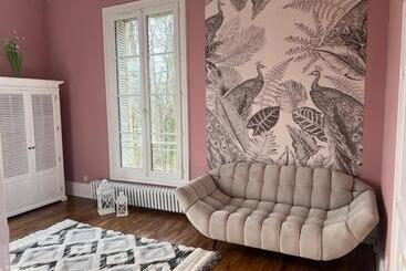 ベッドアンドブレックファースト Château De Marigny