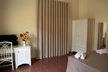 فندق Della Piazza