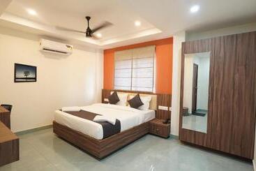 هتل Hive Inn Kozhikode