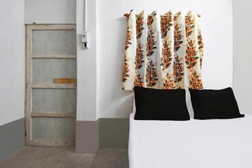 호텔 Oyo Madhubani Ma Bramhamoye Resort