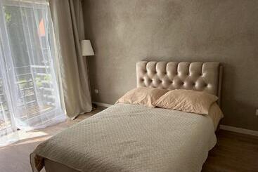 هتل Seaside Apartments 4