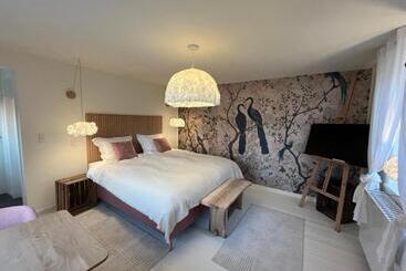 פנסיון Table Rase