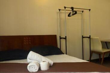 Aparthotel Jojies Crib Symfoni Tower 2 Bossa Guadalupe