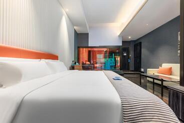 Citynote Hotel Guangzhou Donghu Metro Station Pearl River Night Tour Dashatou Pier Shop