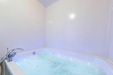 Ganghwado Baby Bear Spa Pension