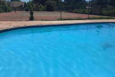 פנסיון Kwa Mimi Guesthouse