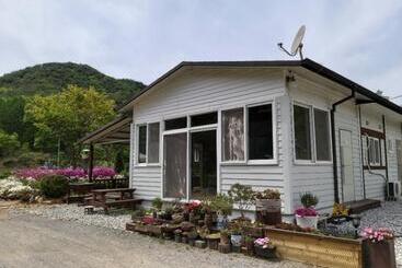 ペンション Sangjoo Munjangdae Healing House