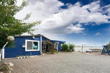 Yangyang River Pension