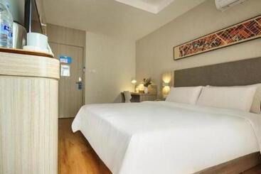 Hanting Hotel Luzhou Bell And Drum Tower