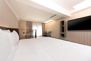 Hanting Hotel Taiyuan Wenxing Road Binhe Sport Center