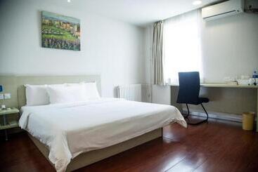 Hanting Hotel Weinan Railway Station