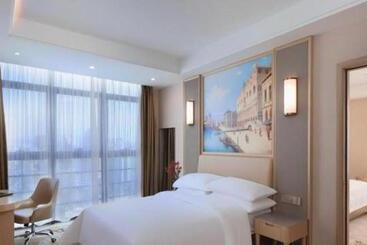 Vienna Hotel Fujian Fuqing Wanda Plaza