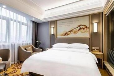Vienna Hotel Zhejiang Lishui Qingtian Post Building