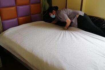 Ease Hotel Shanghai Chuanhuan Nan Road Chuansha Metro Station