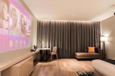 Echarm Hotel Zhongxiang Mochou Lake