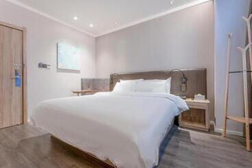 Hanting Premium Hotel Nanchang Xi Station