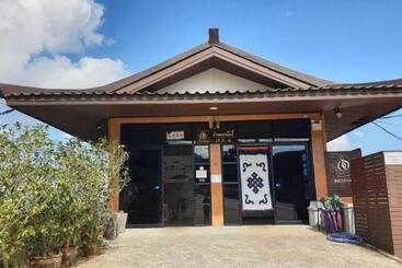 酒店 Baan Hom Muen Li