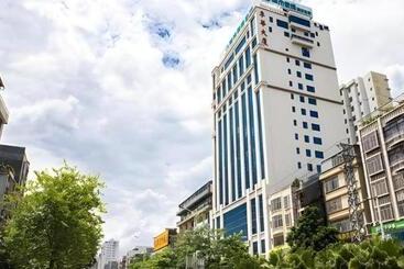 בית מלון כפרי City Comfort Inn Zhanjiang Suixi Quanfeng Plaza