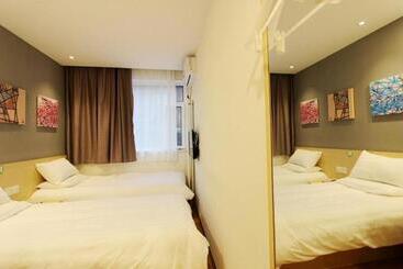 ホテル Hi Inn Qingdao Taishan Road Metro Station