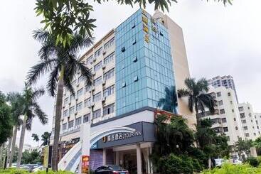 هتل Jtour Inn Zhuhai Xiangzhou Mingzhu Light Rail Station