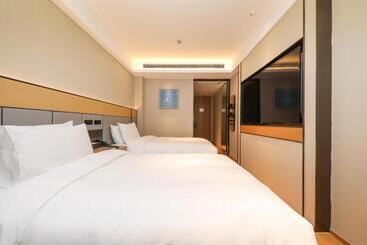 Ji Hotel Shanghai Renming Guangchang Weihai Road