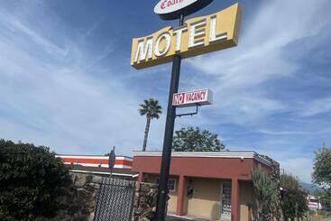 Coach Light Motel