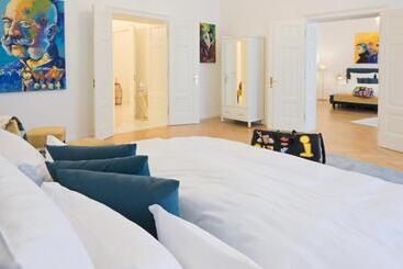 هتل Villa Gutenberg Le Grand    Free Parking