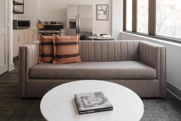 هتل آپارتمان Kasa Capitol Hill Downtown Nashville