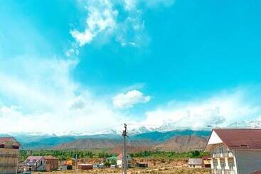 پانسیون арноо